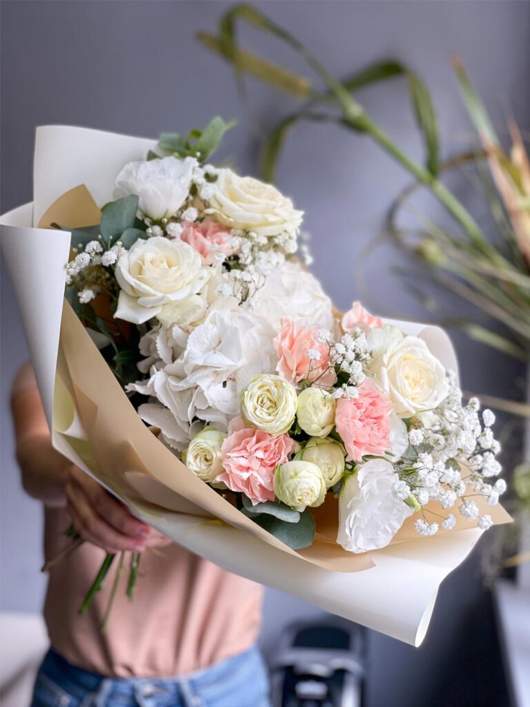 букет-комплімент від Flowery
